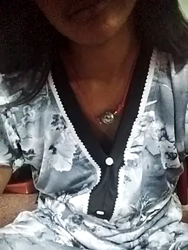 Snapshot of aadhini01 chatting on October 29, 5:48 pm aadhini01 online show from October 29, 5:48 pm