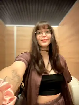 meow girl online show from July 19, 1:35 pm