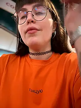 meow girl online show from July 30, 11:33 am