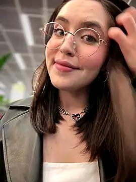 meow girl online show from October 20, 11:13 am