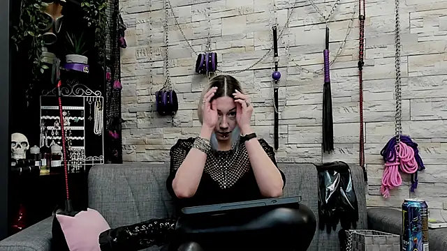 CruelMistress online show from January 18, 1:46 am