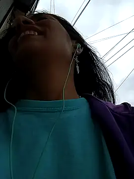 chloewildd  online show from September 14, 5:00 pm