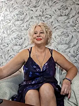 Snapshot of PALETT chatting on September 18, 3:05 am PALETT online show from September 18, 3:05 am