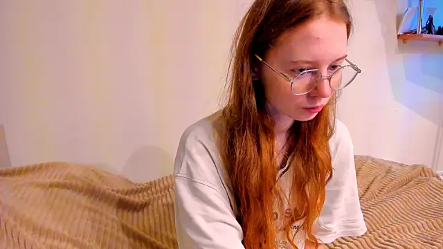 Fire Luna online show from December 2, 4:36 am