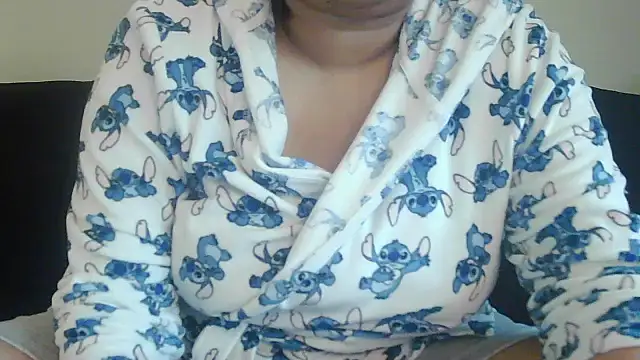 Snapshot of vanilla_chocolate23 chatting on October 3, 11:48 am vanilla chocolate23 online show from October 3, 11:48 am