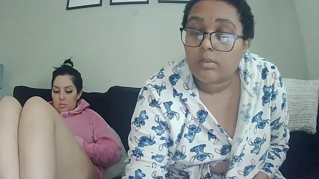 Snapshot of vanilla_chocolate23 chatting on September 26, 2:15 pm vanilla chocolate23 online show from September 26, 2:15 pm