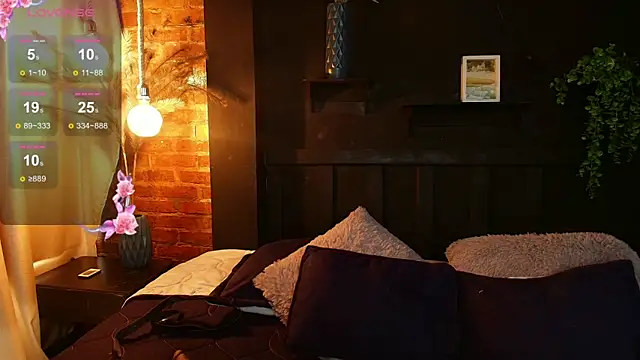 sahra taylor  online show from February 17, 2:49 pm