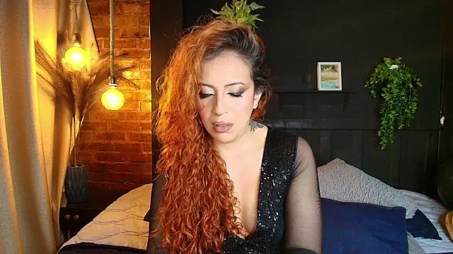 sahra taylor  online show from June 24, 2:05 pm