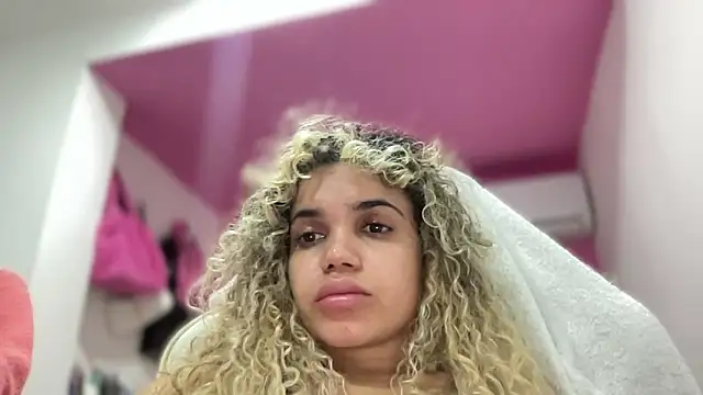 Susandolls online show from January 5, 6:44 pm