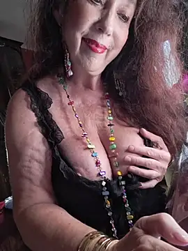 GypsyEsmeralda online show from July 5, 5:46 am