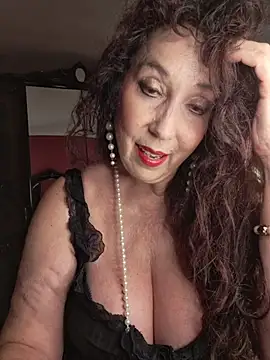 GypsyEsmeralda online show from July 7, 7:09 am