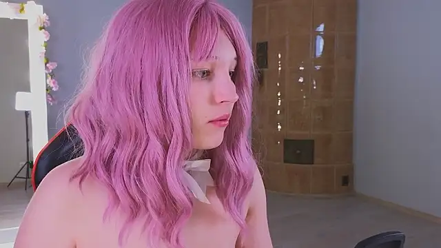 lea belle  online show from February 17, 4:39 pm