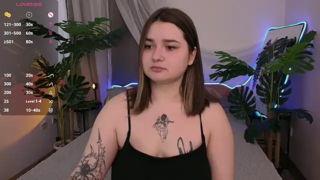 Alice Walters online show from September 18, 2:26 pm