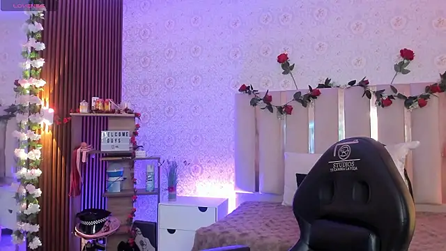 Daphnne tay online show from March 8, 3:54 am