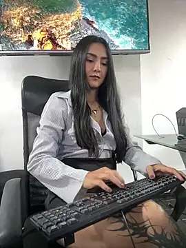 Amy Kiitty  online show from July 16, 3:16 pm