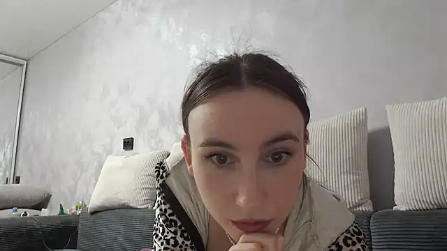 viviandaimond1 online show from October 20, 7:50 pm