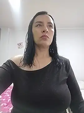 hailey85 online show from July 17, 12:48 am
