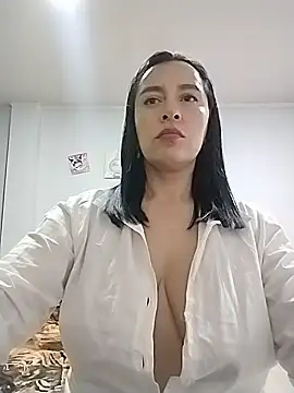 hailey85 online show from July 1, 11:26 pm
