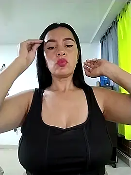 hailey85 online show from February 16, 9:58 pm