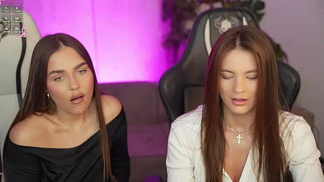 Julia  Star  online show from October 25, 2:25 pm