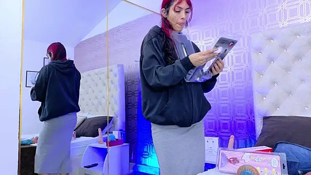 Derieri D online show from November 9, 7:43 pm