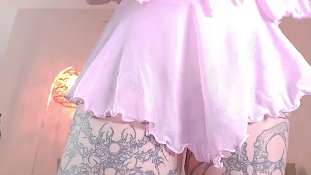 Yuriko May online show from June 10, 10:03 am