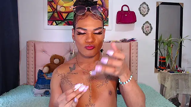 DIRTY DOLL BIGCOCK online show from May 3, 8:23 pm
