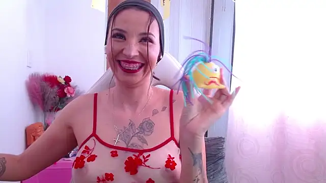 sapphiresexyhot online show from June 30, 7:35 pm
