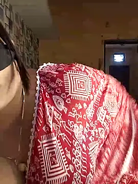 Radhikadavi879 online show from November 16, 7:43 am