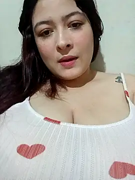 Snapshot of JulietaKane chatting on October 11, 5:12 am JulietaKane online show from October 11, 5:12 am