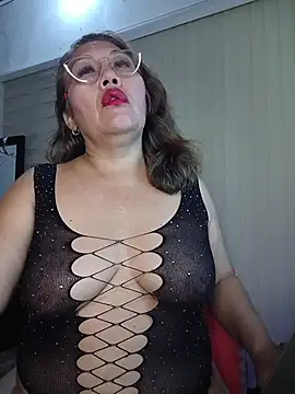 anniecoopeer online show from July 19, 1:19 am
