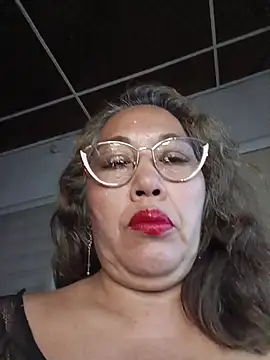 anniecoopeer online show from June 25, 10:30 am