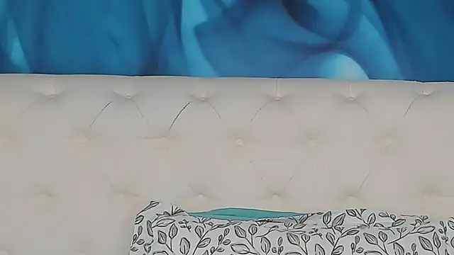 SkinnyDolly online show from June 19, 11:03 am