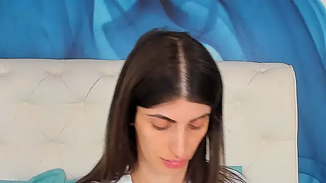 SkinnyDolly online show from July 24, 4:16 pm