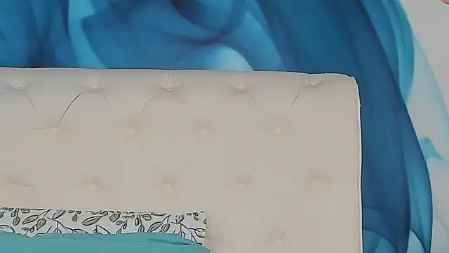 SkinnyDolly online show from May 3, 4:16 am