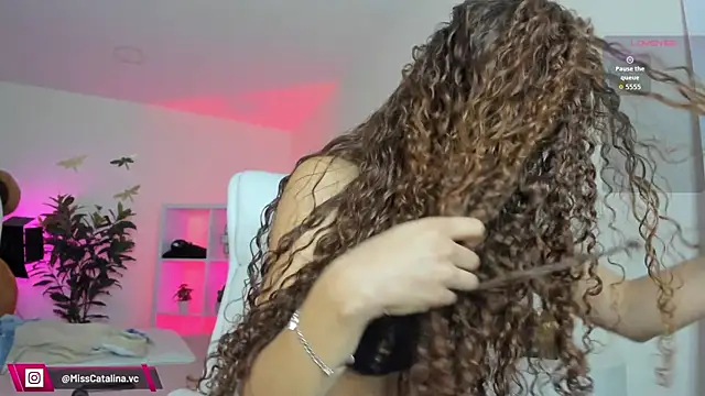 miss catalinaa online show from July 29, 12:38 pm