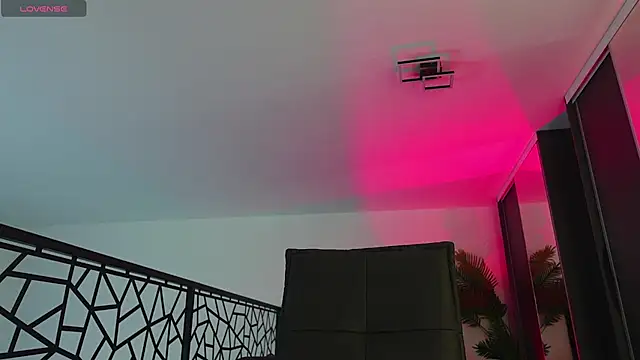 SugarPixiee online show from August 4, 9:59 am