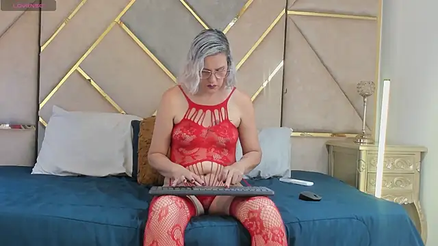 CarolinaGlamour online show from July 11, 11:43 am