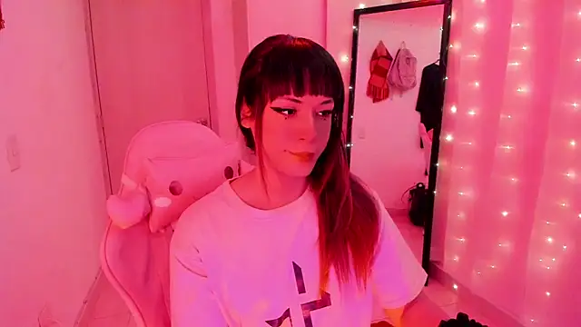 SeraphineADC online show from March 25, 5:11 am