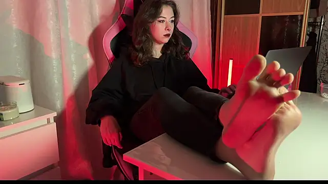 Snapshot of misswishh_ chatting on October 3, 5:51 pm misswishh  online show from October 3, 5:51 pm