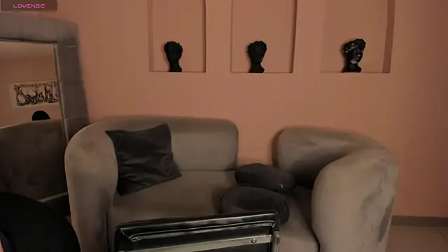 AllisonRogersX online show from July 23, 11:40 am