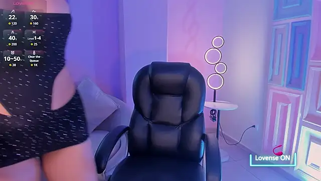 MaddisonLowe online show from November 28, 5:43 am