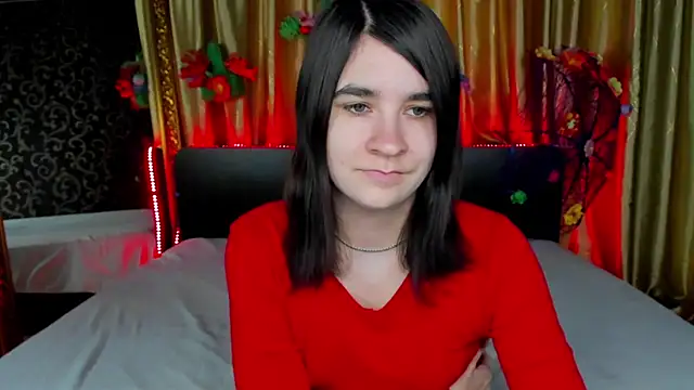  Polly Love  online show from March 14, 7:31 am