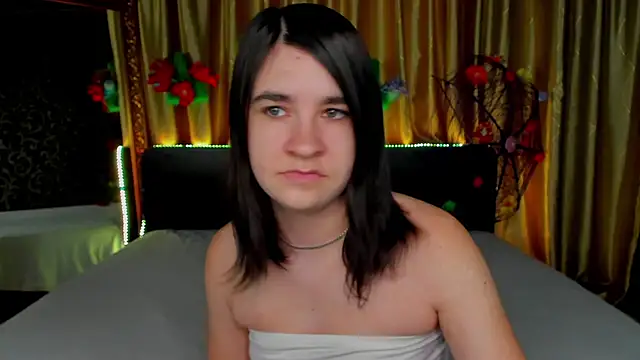  Polly Love  online show from March 11, 7:34 am