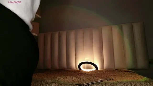 Megan mooree  online show from February 25, 12:48 pm