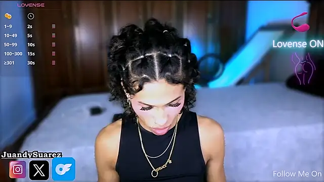 Snapshot of Abby_bella09 chatting on October 18, 8:17 am Abby bella09 online show from October 18, 8:17 am