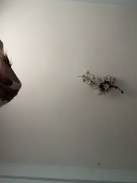 Holly Molii online show from February 15, 6:27 am