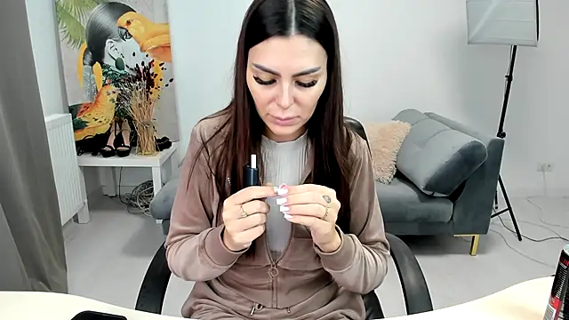 kilenyapatrice online show from December 18, 10:20 am