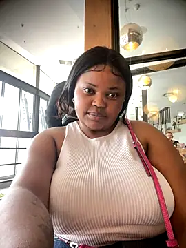 Curveysinaa online show from November 15, 9:32 am