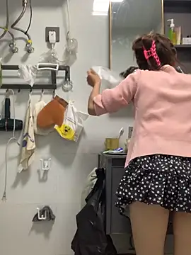 Aimeil online show from March 20, 3:06 pm